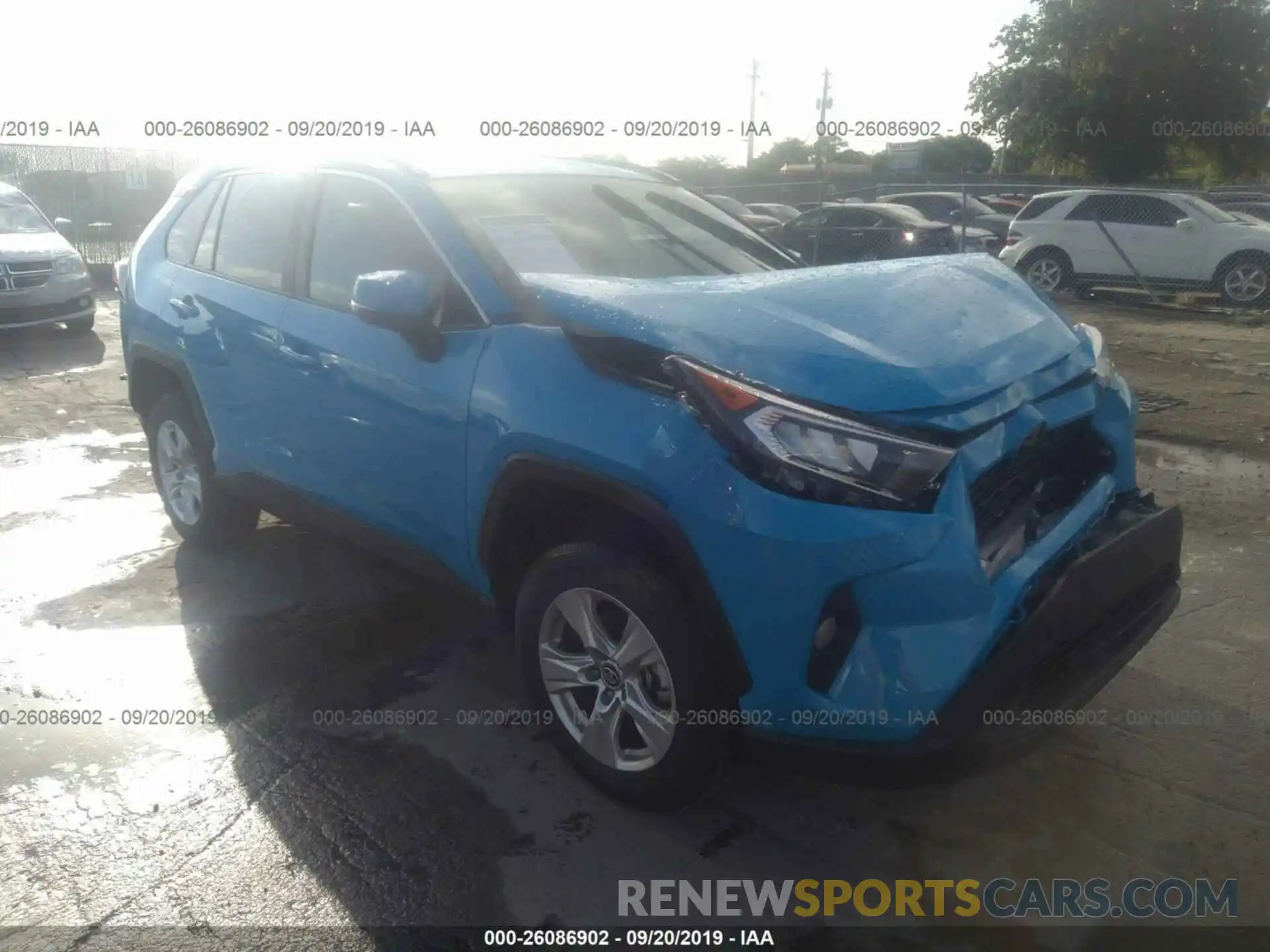 1 Photograph of a damaged car 2T3W1RFV7KW031291 TOYOTA RAV4 2019