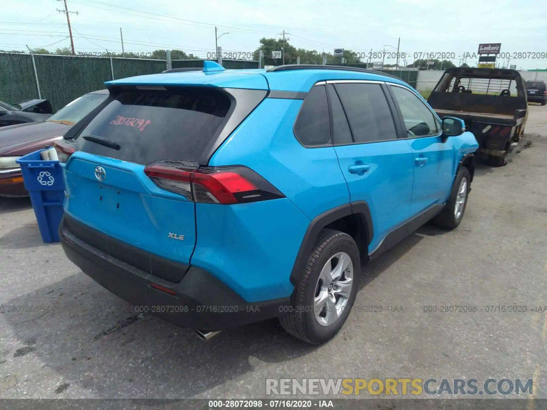 4 Photograph of a damaged car 2T3W1RFV7KW034451 TOYOTA RAV4 2019