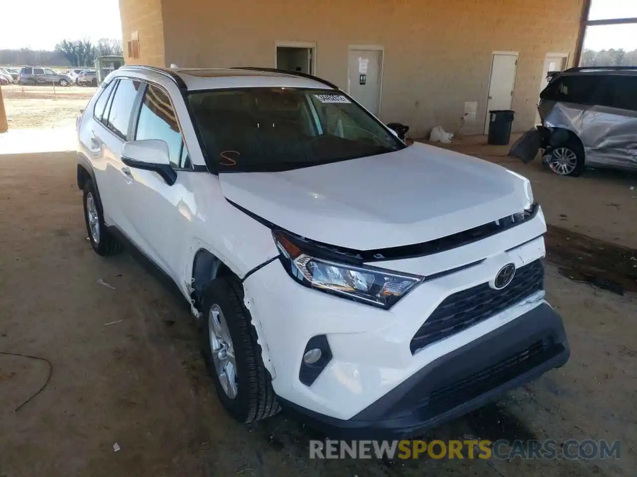 1 Photograph of a damaged car 2T3W1RFV7KW035146 TOYOTA RAV4 2019