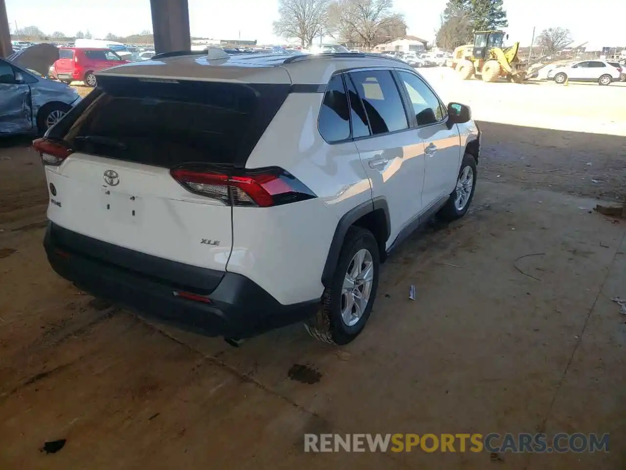 4 Photograph of a damaged car 2T3W1RFV7KW035146 TOYOTA RAV4 2019