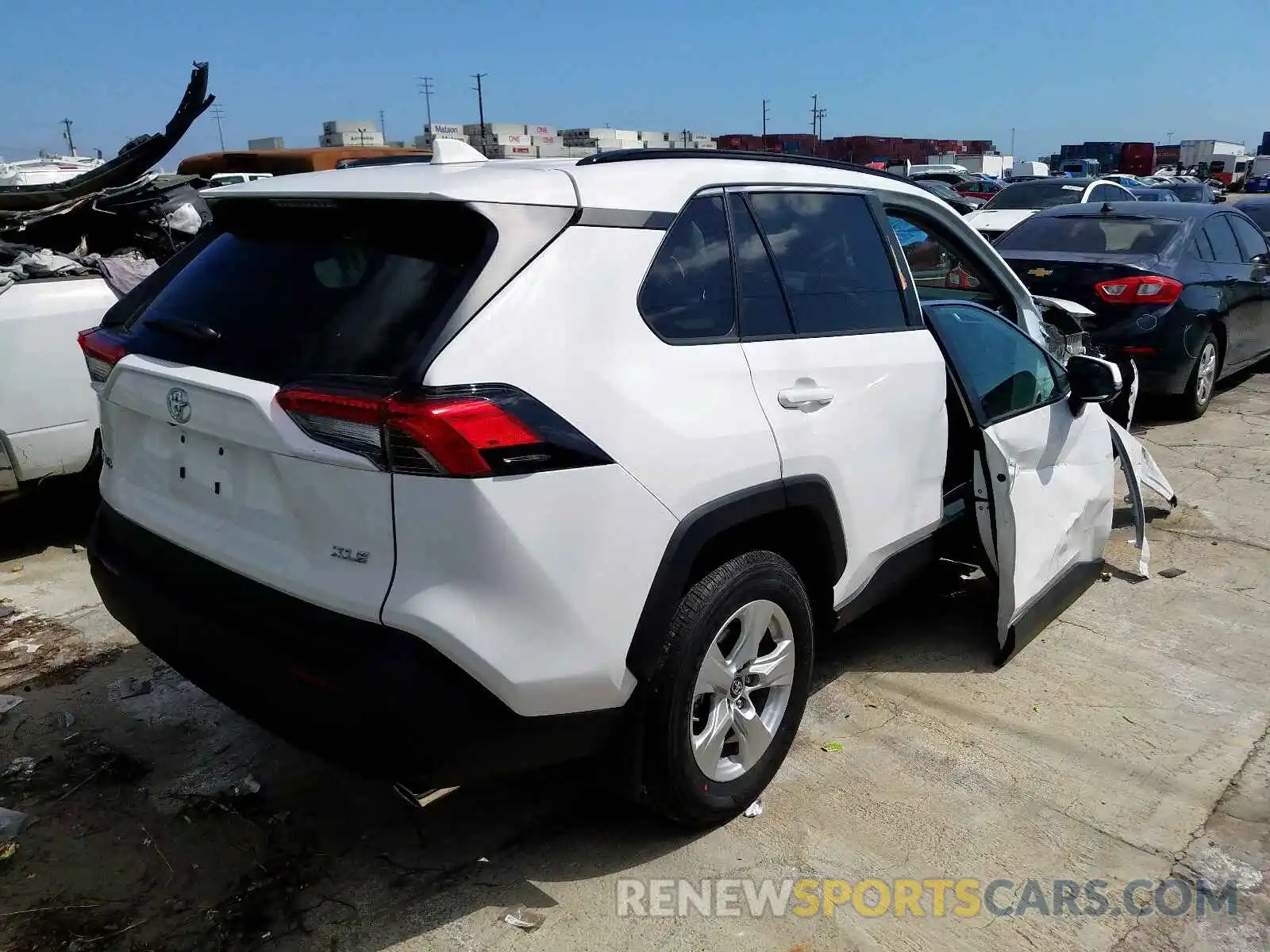 4 Фотография поврежденного автомобиля 2T3W1RFV7KW046406 TOYOTA RAV4 2019