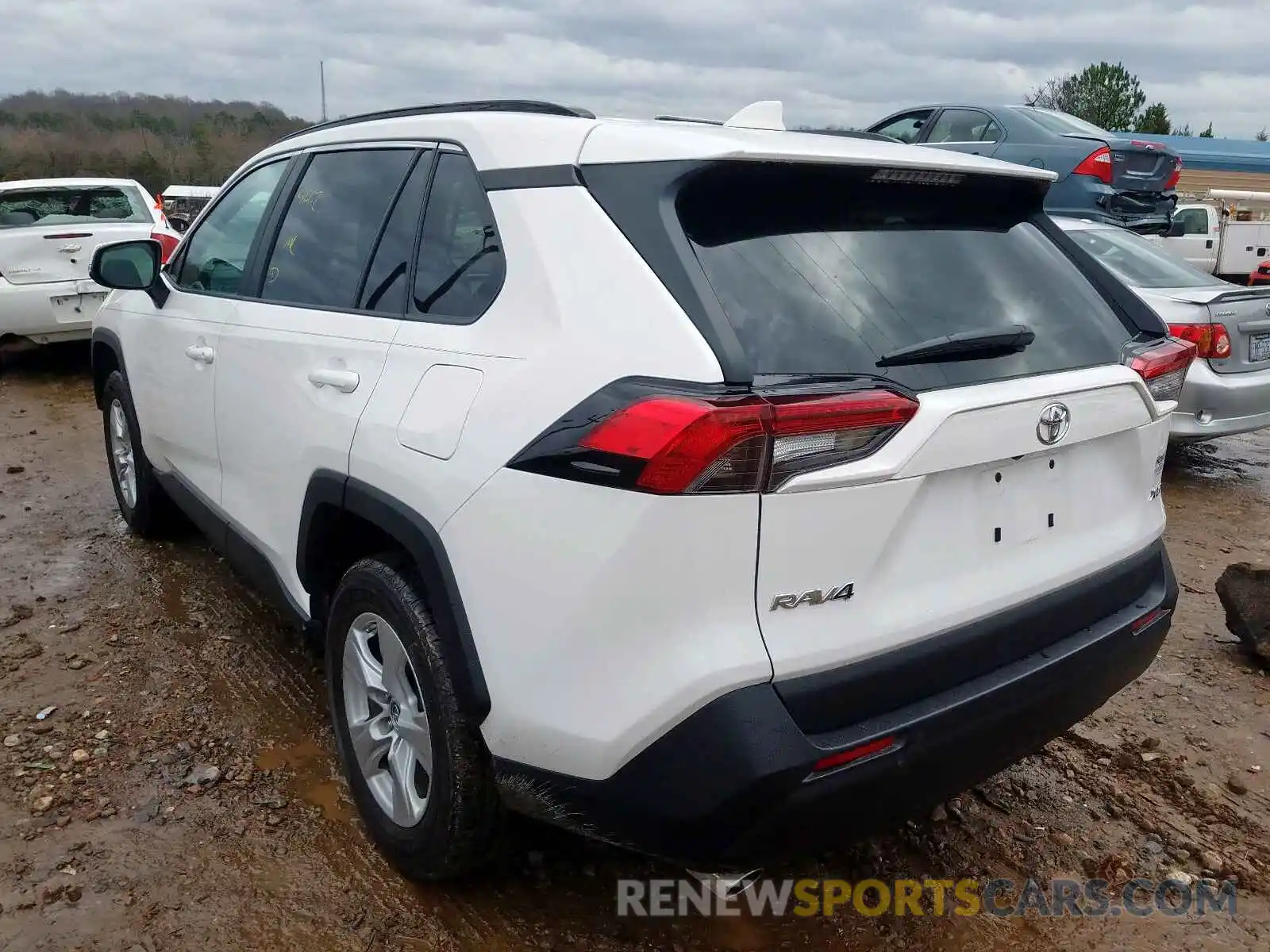 3 Photograph of a damaged car 2T3W1RFV7KW051329 TOYOTA RAV4 2019