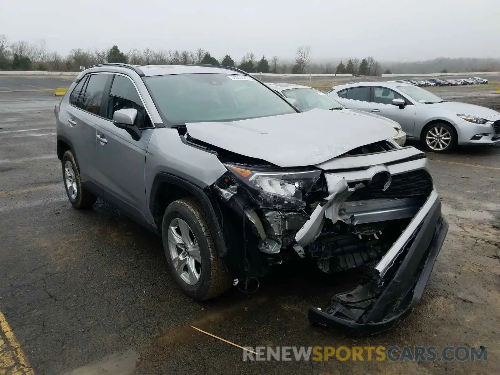 1 Photograph of a damaged car 2T3W1RFV7KW053534 TOYOTA RAV4 2019