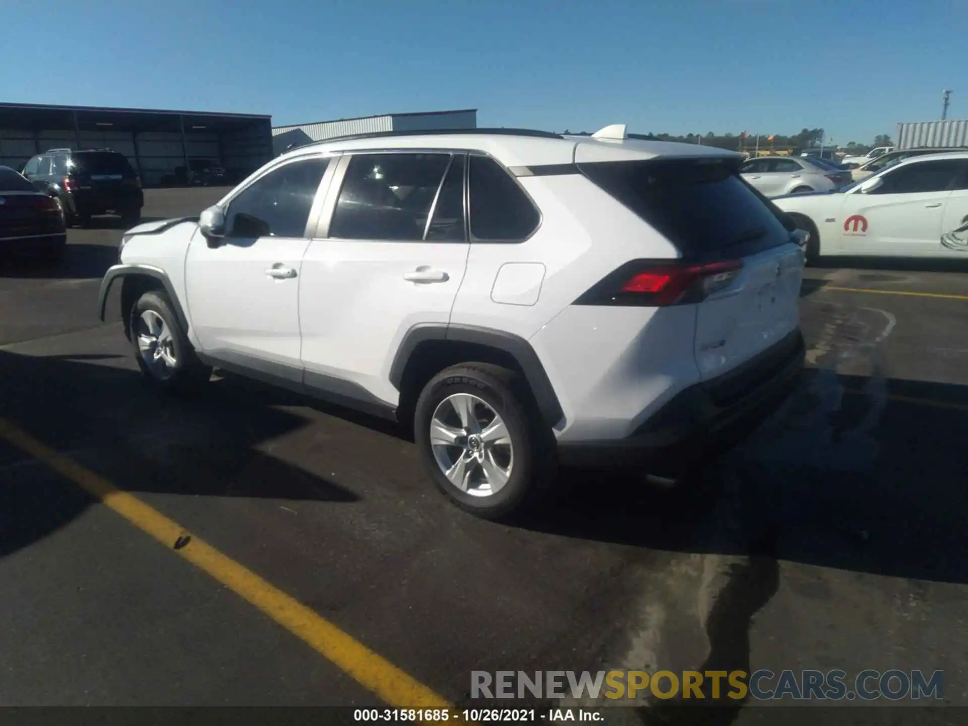 3 Photograph of a damaged car 2T3W1RFV8KC006112 TOYOTA RAV4 2019