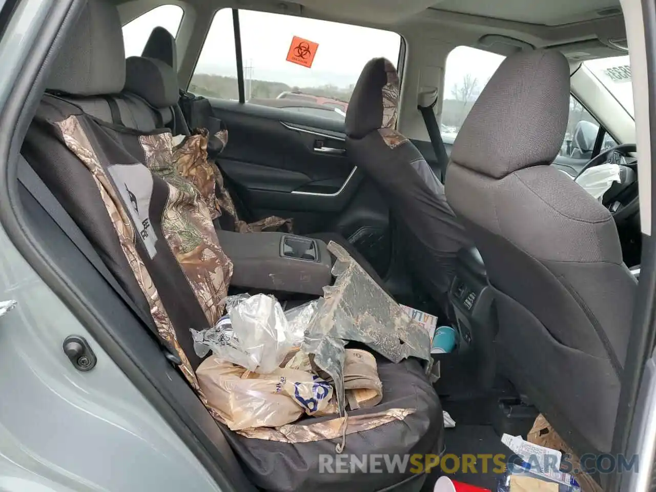 11 Photograph of a damaged car 2T3W1RFV8KC017238 TOYOTA RAV4 2019