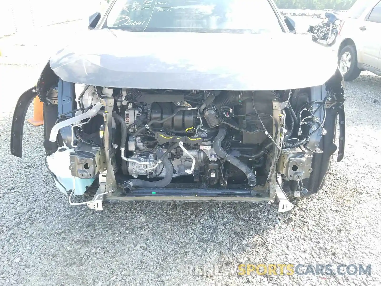 9 Photograph of a damaged car 2T3W1RFV8KC023315 TOYOTA RAV4 2019