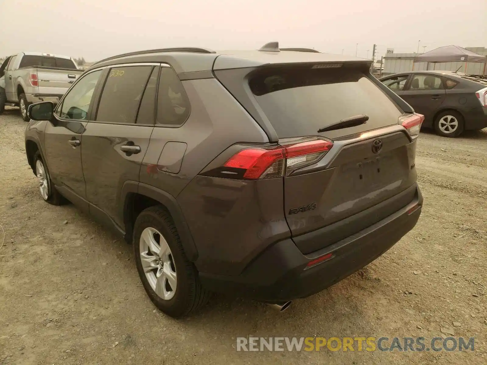 3 Photograph of a damaged car 2T3W1RFV8KC023850 TOYOTA RAV4 2019