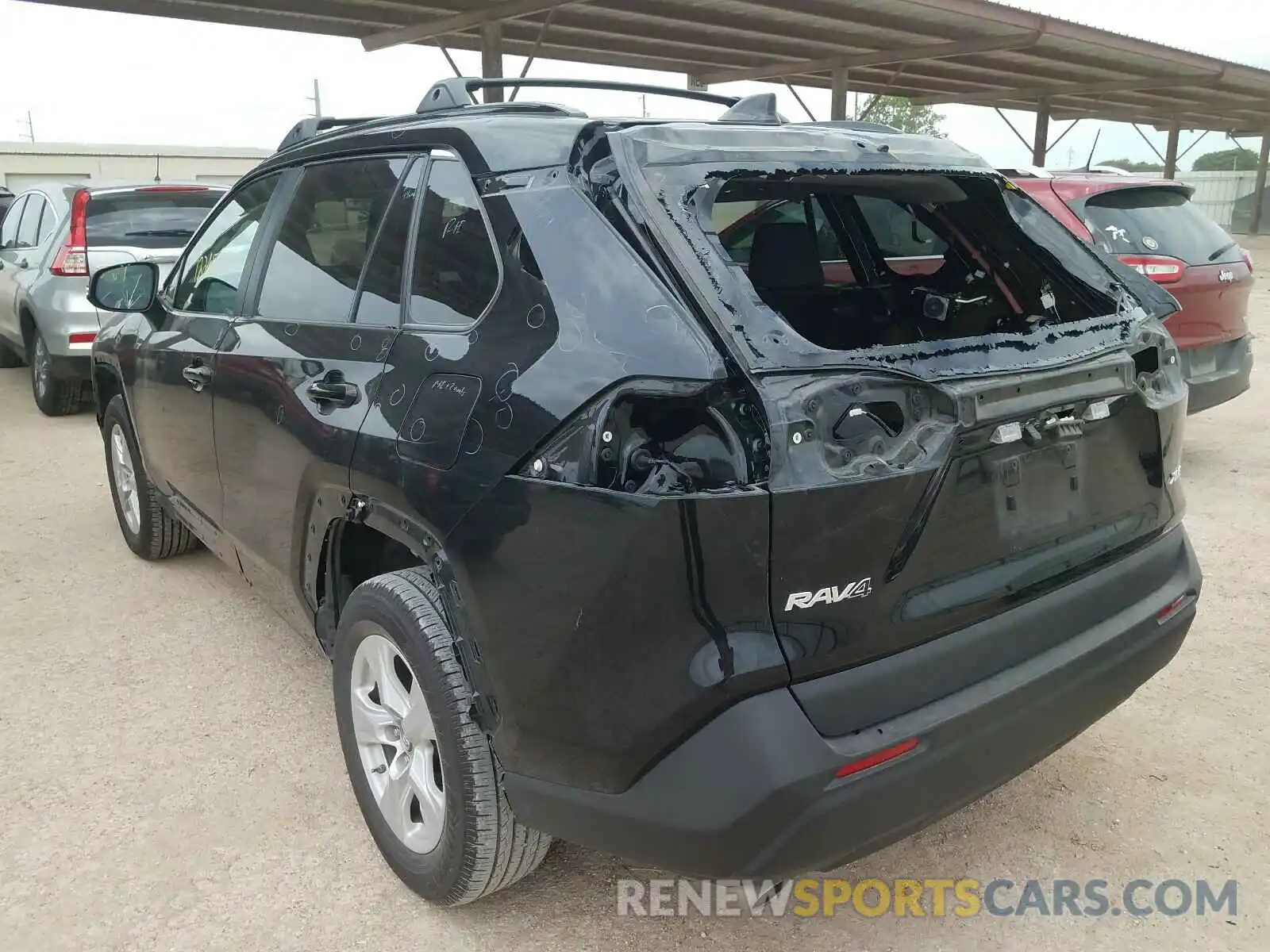 3 Фотография поврежденного автомобиля 2T3W1RFV8KC023931 TOYOTA RAV4 2019