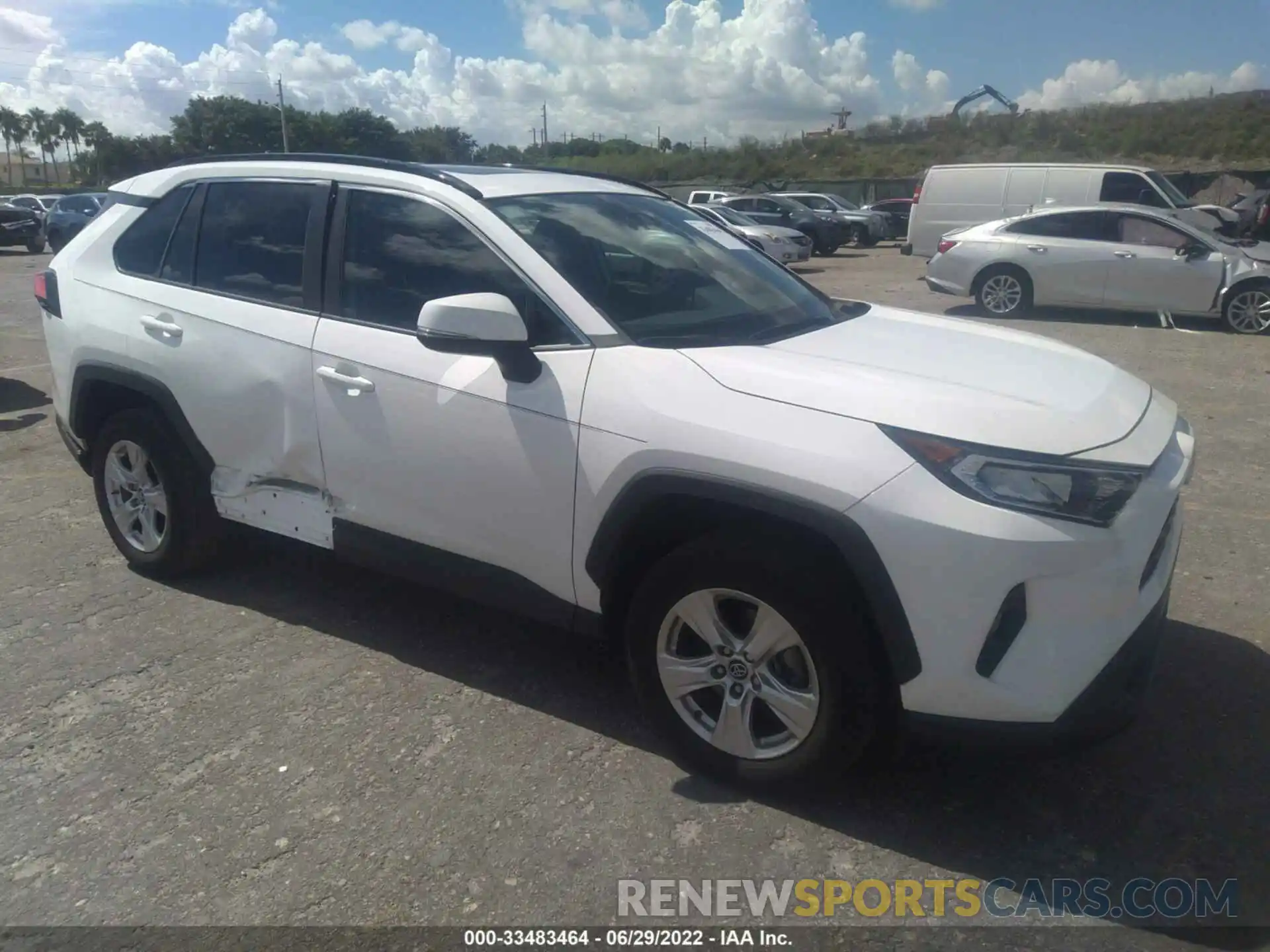 1 Photograph of a damaged car 2T3W1RFV8KC026148 TOYOTA RAV4 2019