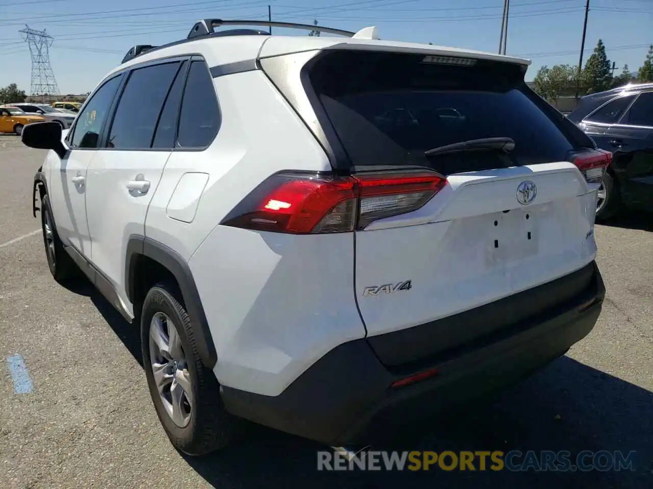 3 Photograph of a damaged car 2T3W1RFV8KC033259 TOYOTA RAV4 2019