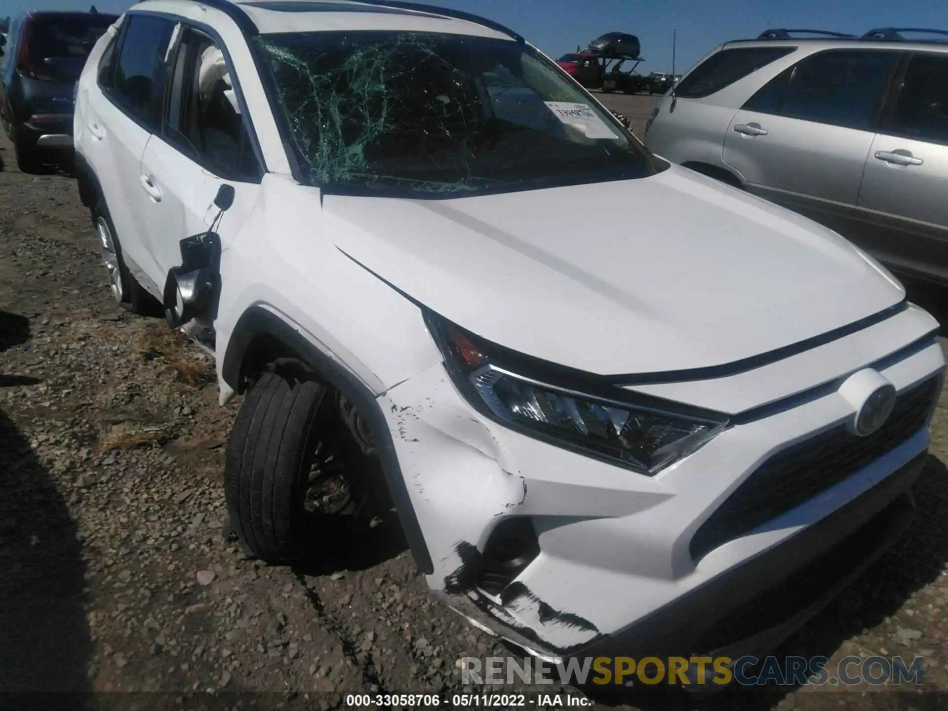 6 Photograph of a damaged car 2T3W1RFV8KW002740 TOYOTA RAV4 2019