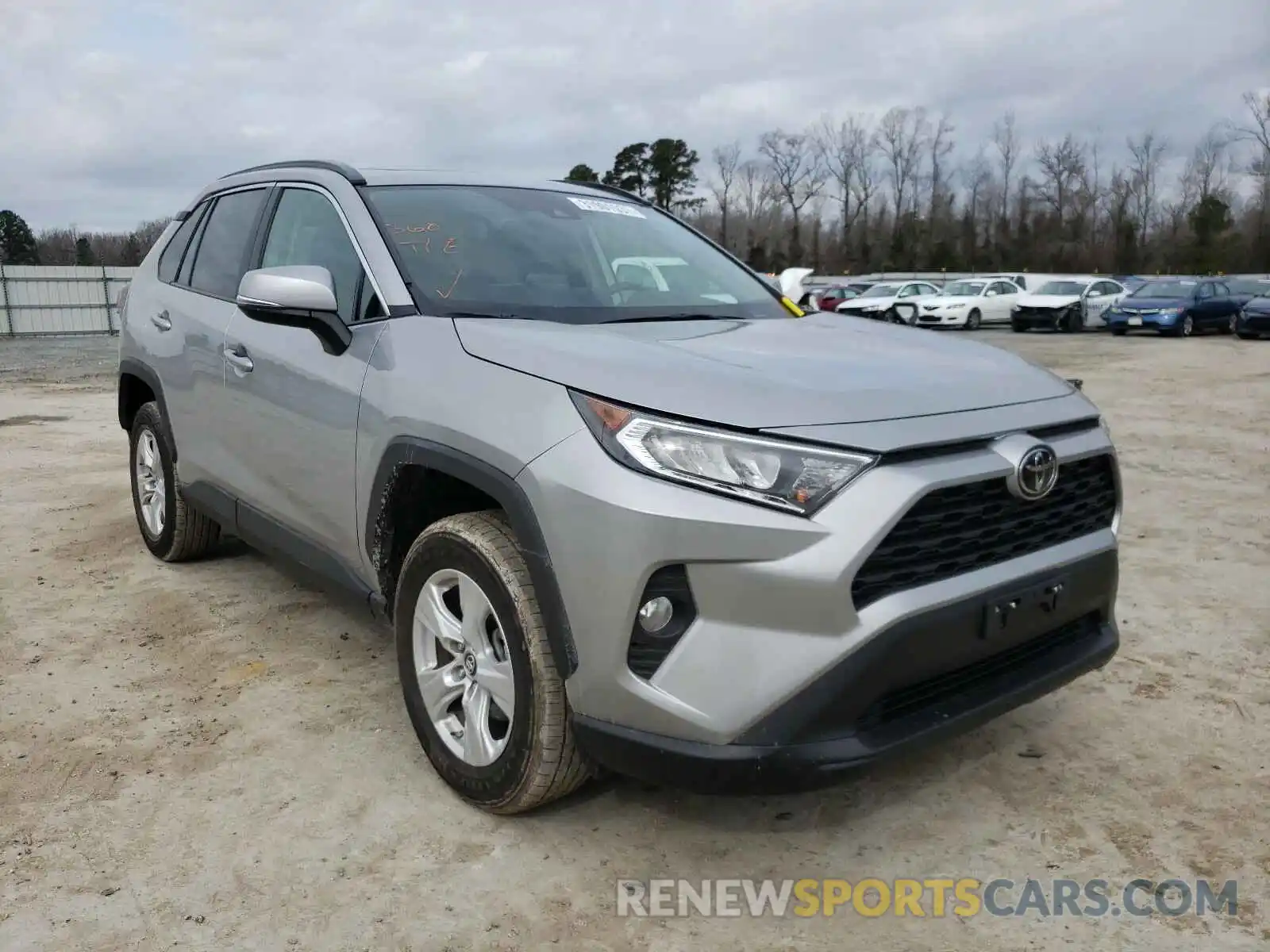 1 Photograph of a damaged car 2T3W1RFV8KW003936 TOYOTA RAV4 2019