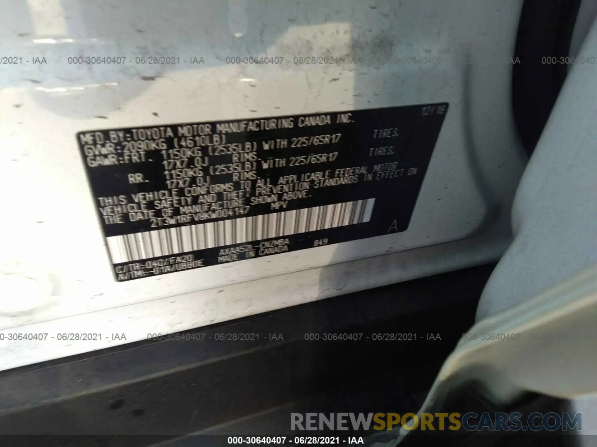 9 Photograph of a damaged car 2T3W1RFV8KW004147 TOYOTA RAV4 2019