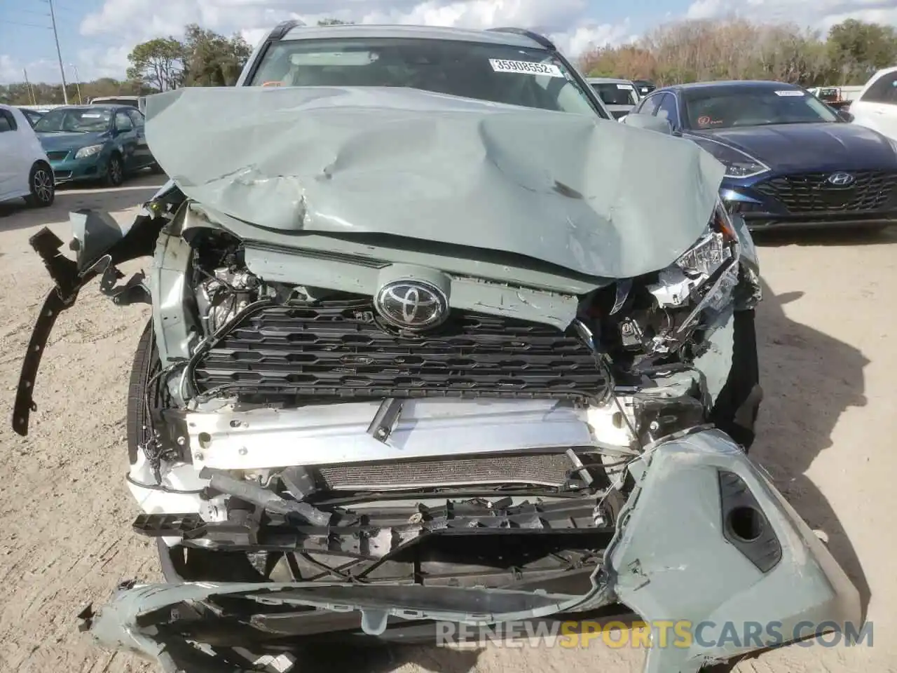 9 Photograph of a damaged car 2T3W1RFV8KW012331 TOYOTA RAV4 2019