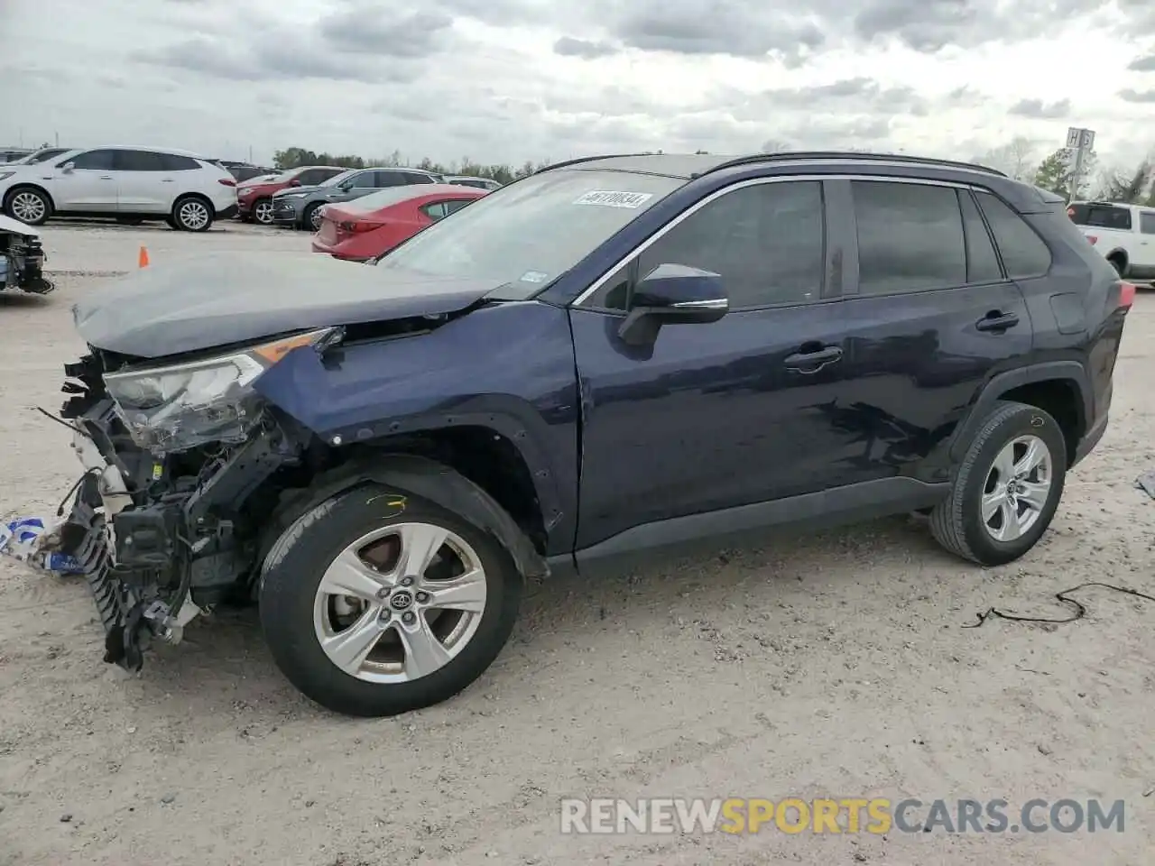 1 Photograph of a damaged car 2T3W1RFV8KW019019 TOYOTA RAV4 2019