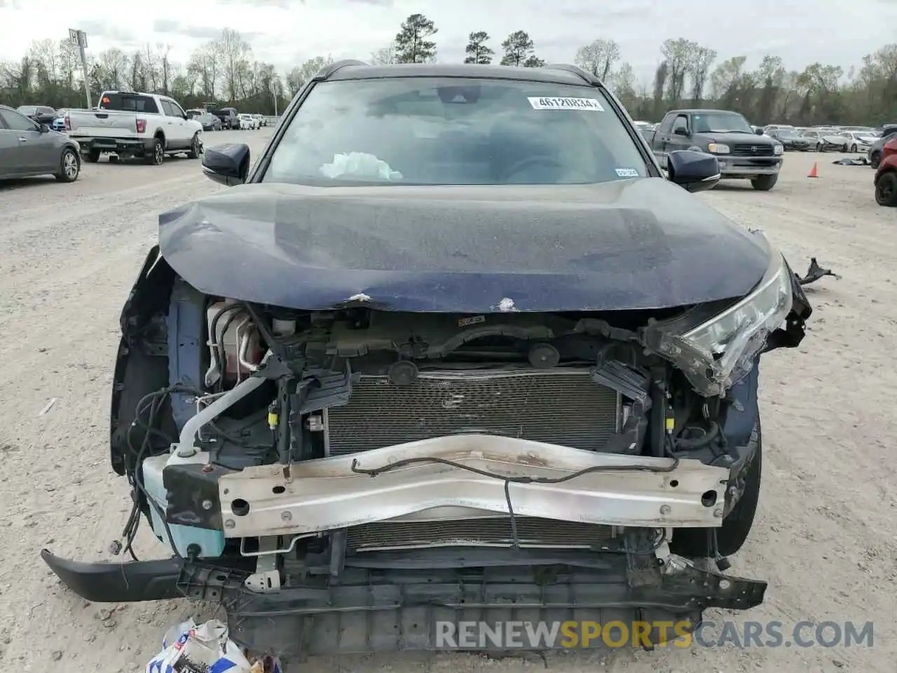 5 Photograph of a damaged car 2T3W1RFV8KW019019 TOYOTA RAV4 2019