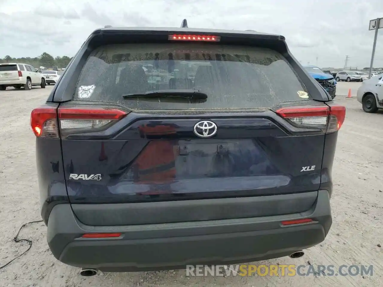 6 Photograph of a damaged car 2T3W1RFV8KW019019 TOYOTA RAV4 2019