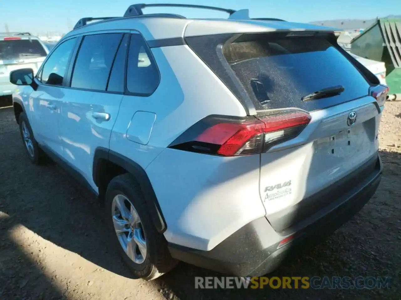 3 Photograph of a damaged car 2T3W1RFV8KW025032 TOYOTA RAV4 2019