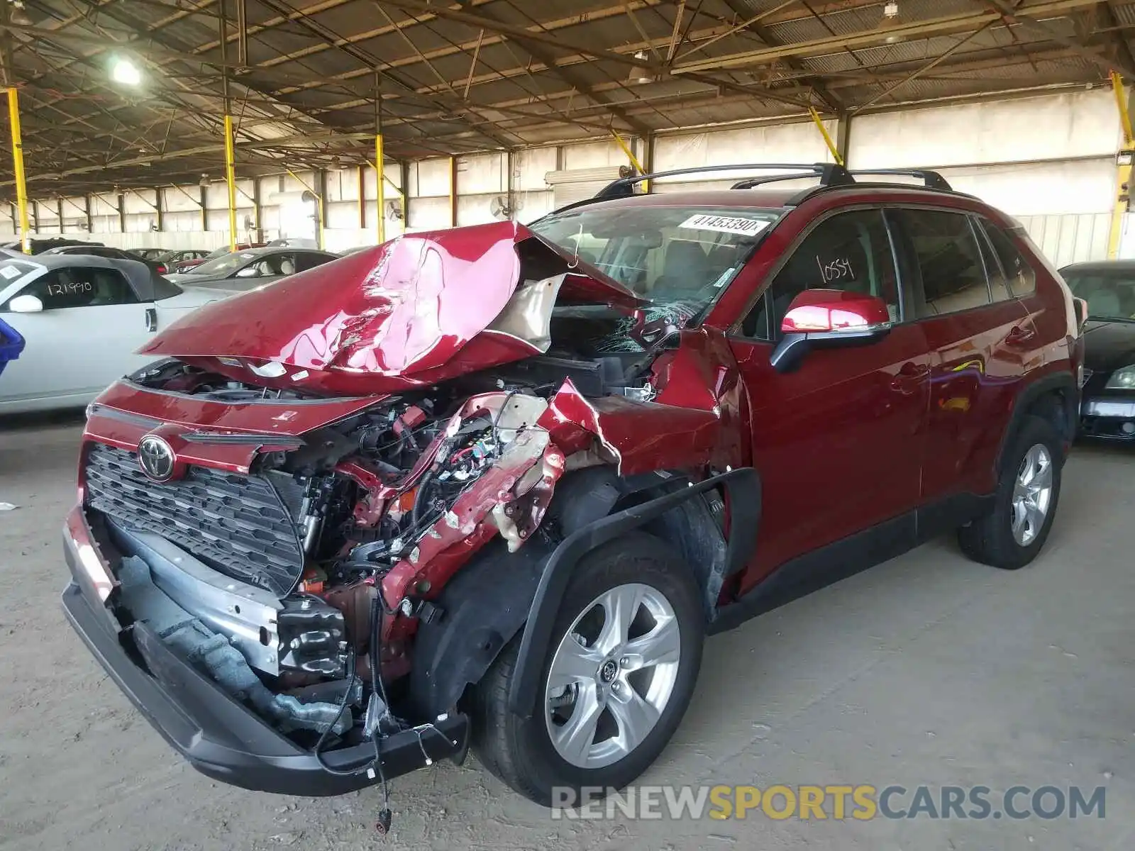 2 Photograph of a damaged car 2T3W1RFV8KW029551 TOYOTA RAV4 2019