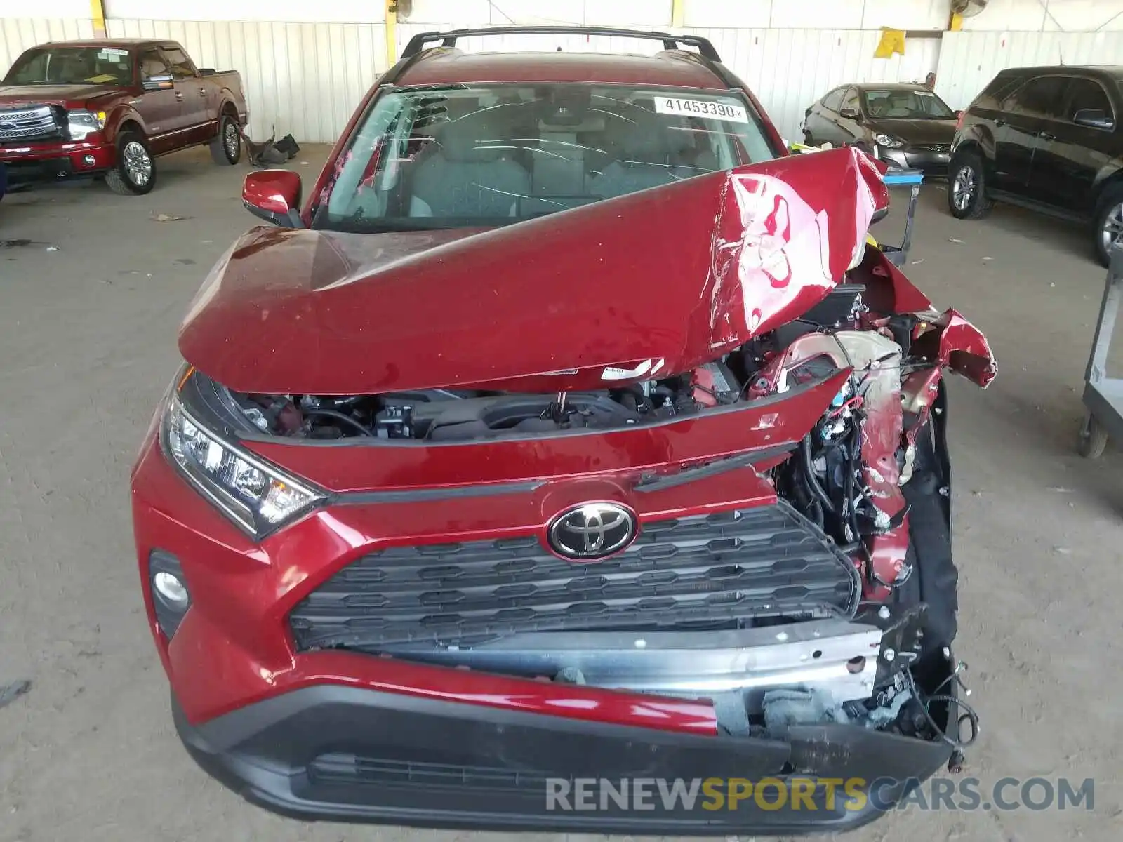 7 Photograph of a damaged car 2T3W1RFV8KW029551 TOYOTA RAV4 2019