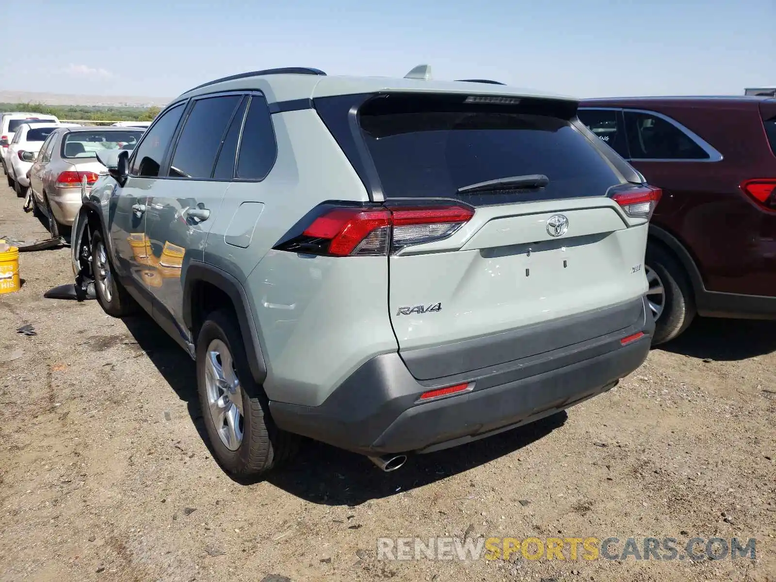 3 Photograph of a damaged car 2T3W1RFV8KW032482 TOYOTA RAV4 2019