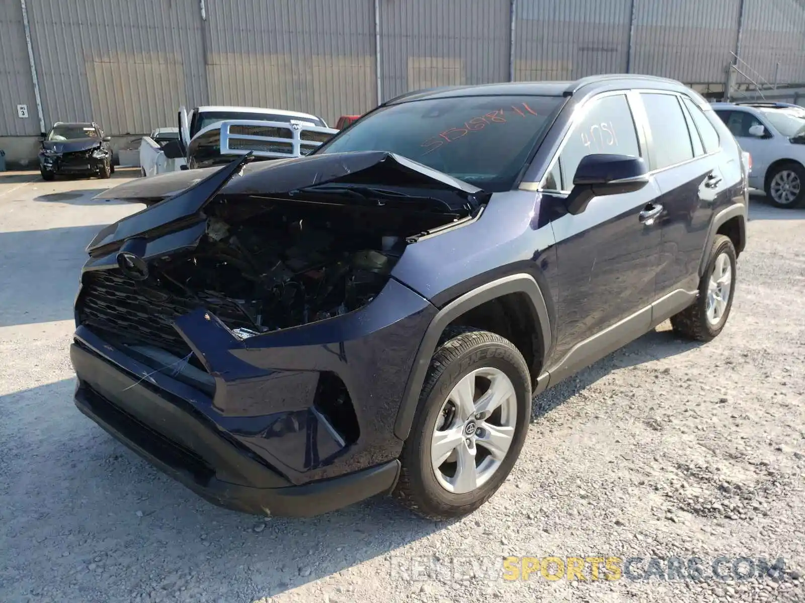 2 Photograph of a damaged car 2T3W1RFV8KW041652 TOYOTA RAV4 2019