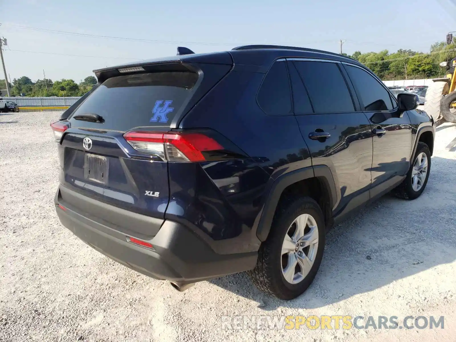 4 Photograph of a damaged car 2T3W1RFV8KW041652 TOYOTA RAV4 2019