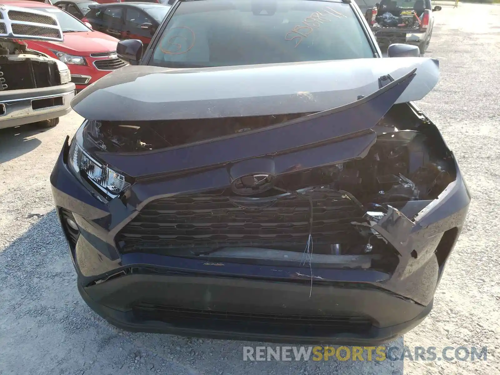 7 Photograph of a damaged car 2T3W1RFV8KW041652 TOYOTA RAV4 2019