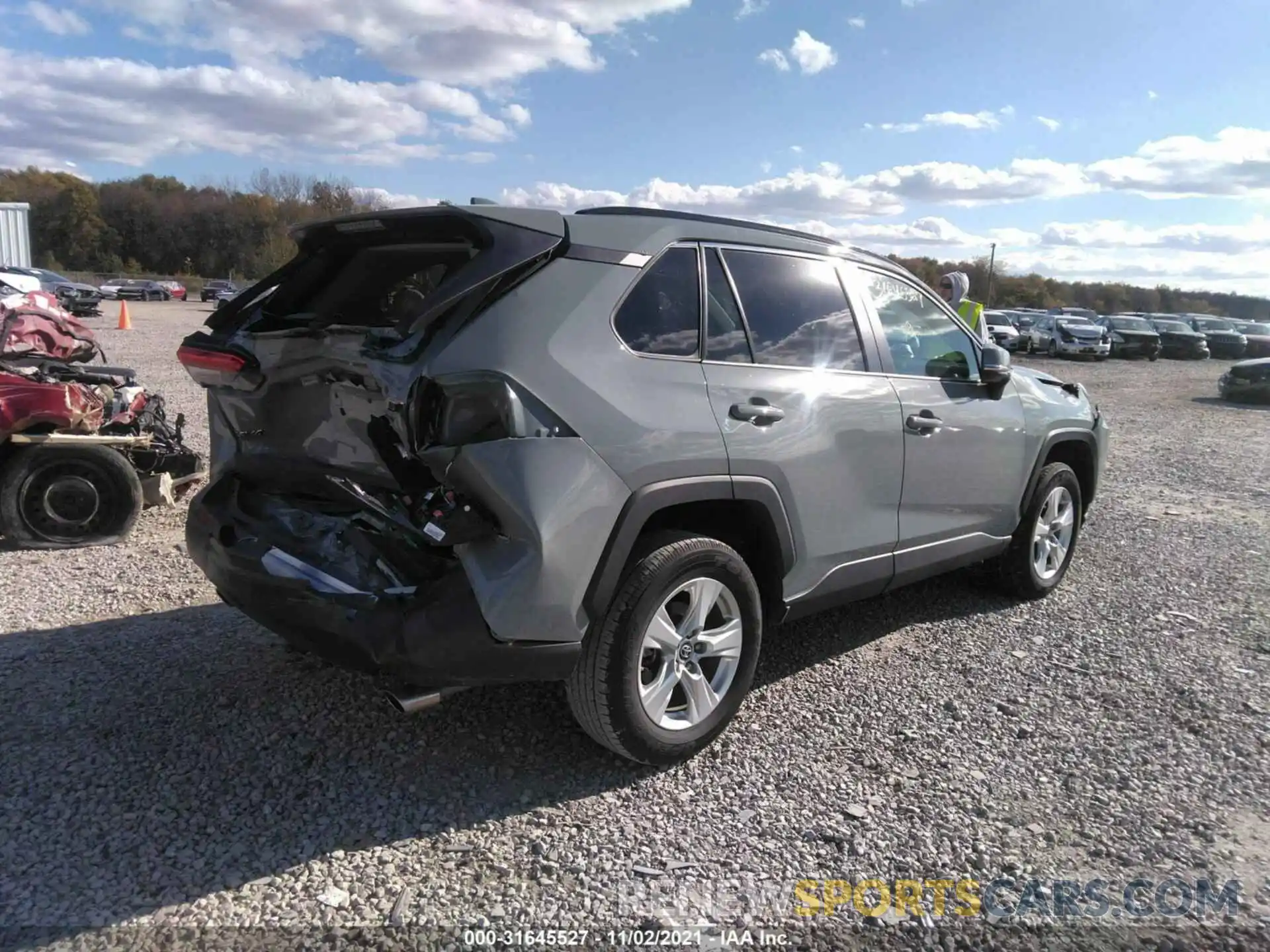 4 Фотография поврежденного автомобиля 2T3W1RFV8KW043384 TOYOTA RAV4 2019