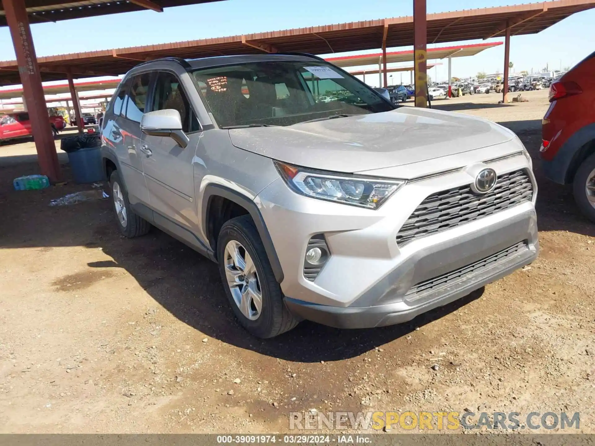 1 Photograph of a damaged car 2T3W1RFV8KW047838 TOYOTA RAV4 2019