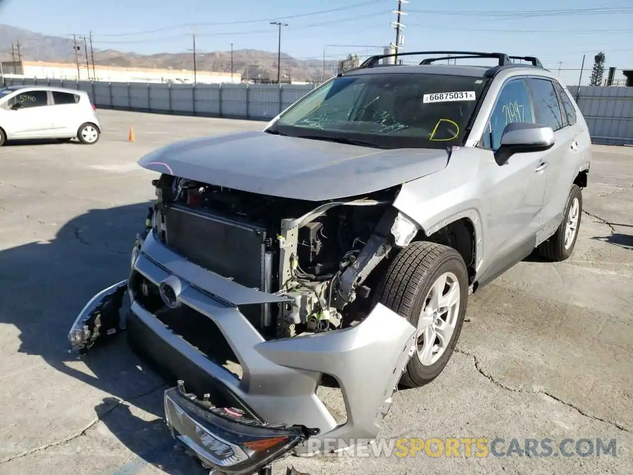 2 Photograph of a damaged car 2T3W1RFV8KW049153 TOYOTA RAV4 2019