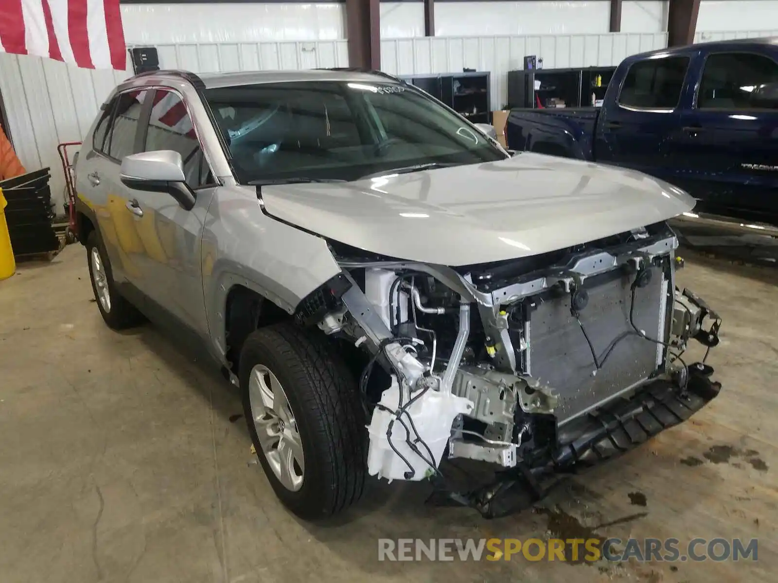 1 Photograph of a damaged car 2T3W1RFV8KW049539 TOYOTA RAV4 2019