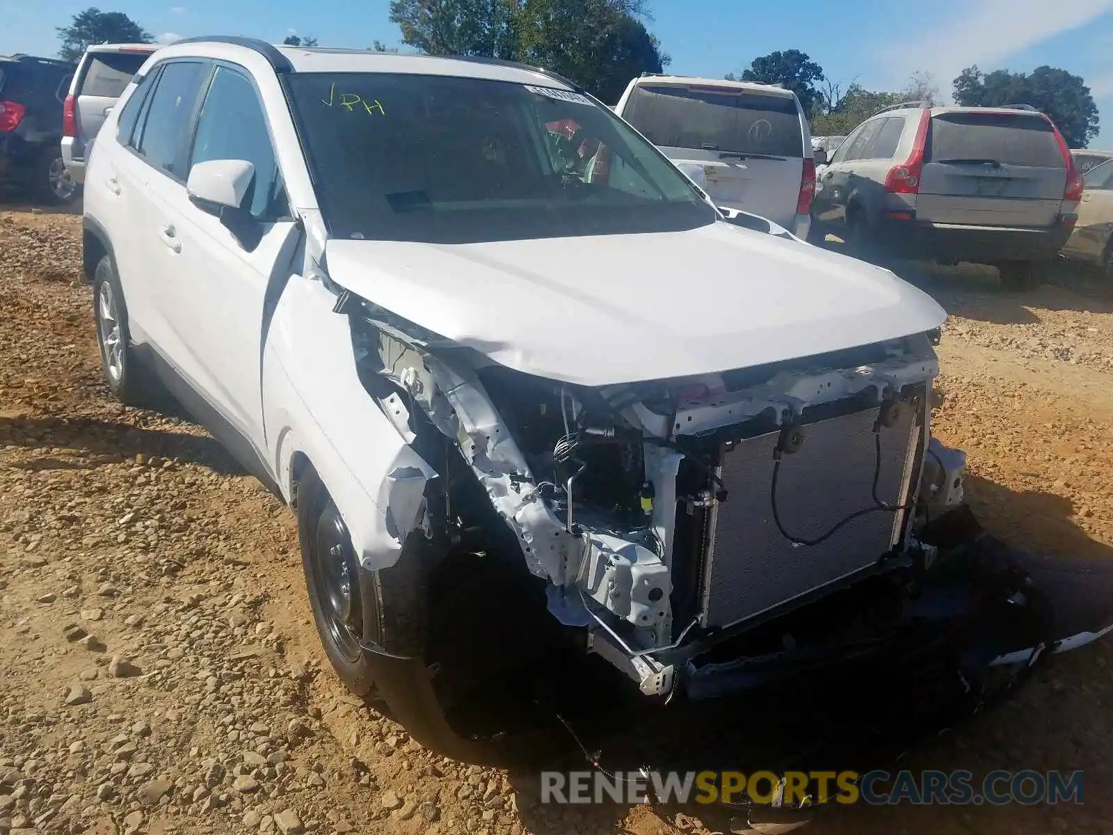 1 Photograph of a damaged car 2T3W1RFV8KW049721 TOYOTA RAV4 2019