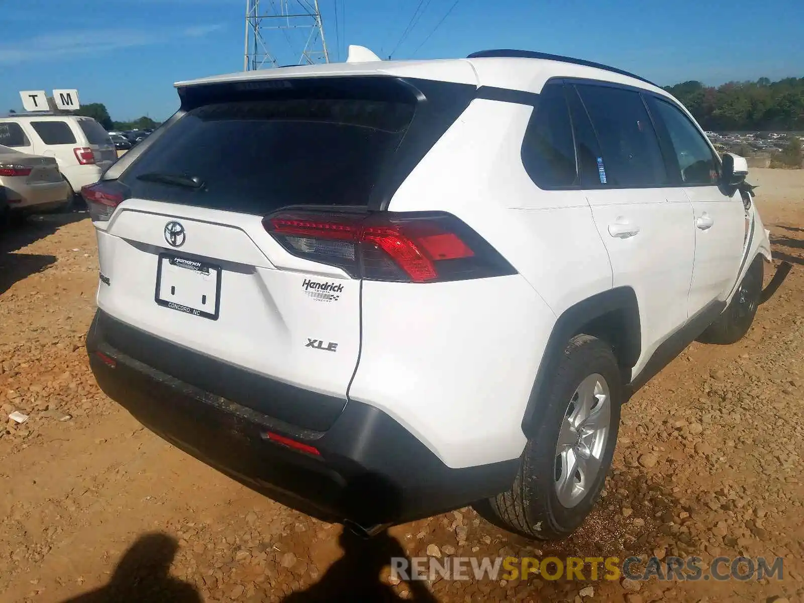 4 Photograph of a damaged car 2T3W1RFV8KW049721 TOYOTA RAV4 2019