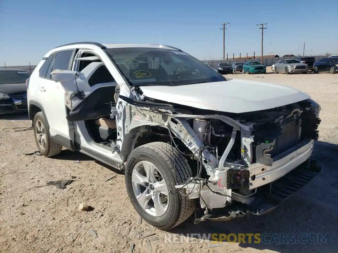 1 Photograph of a damaged car 2T3W1RFV8KW052442 TOYOTA RAV4 2019