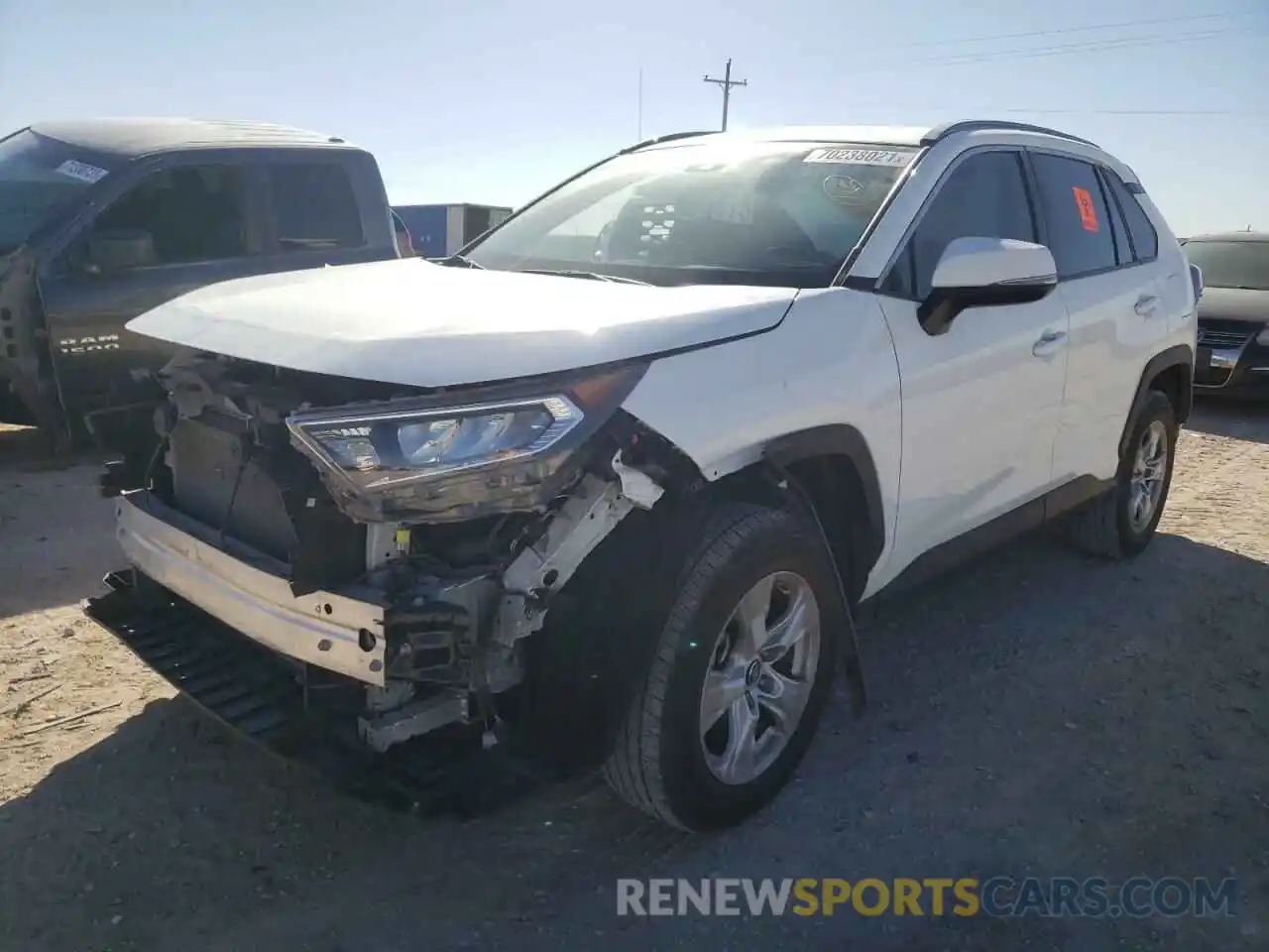 2 Photograph of a damaged car 2T3W1RFV8KW052442 TOYOTA RAV4 2019