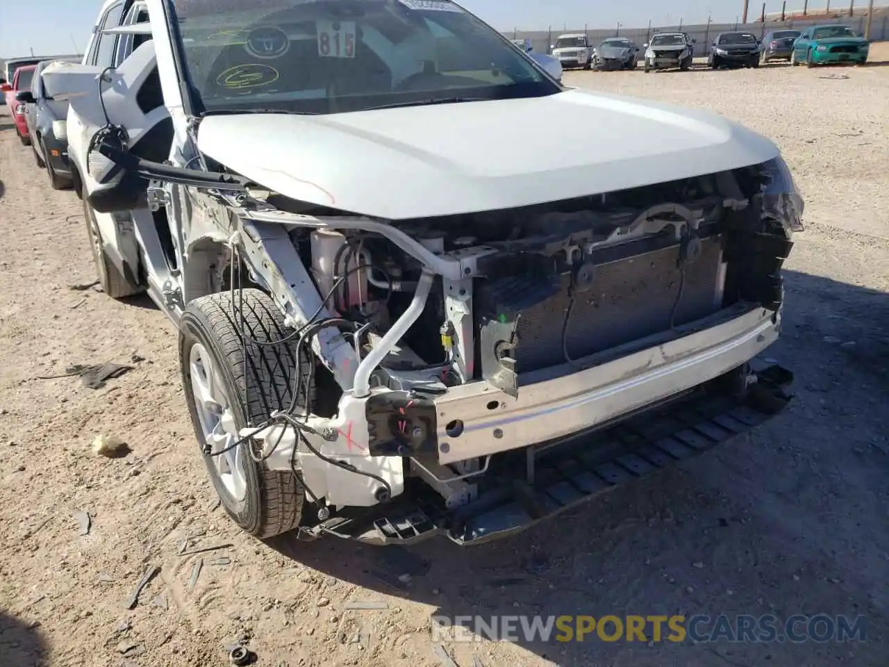 9 Photograph of a damaged car 2T3W1RFV8KW052442 TOYOTA RAV4 2019