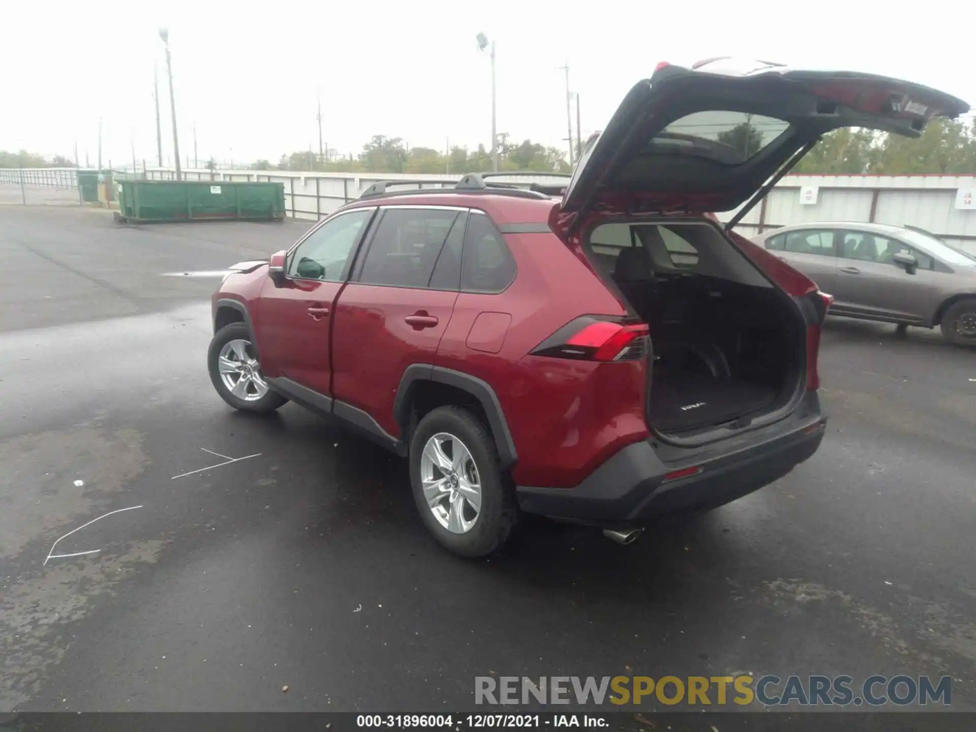 3 Photograph of a damaged car 2T3W1RFV9KC004899 TOYOTA RAV4 2019