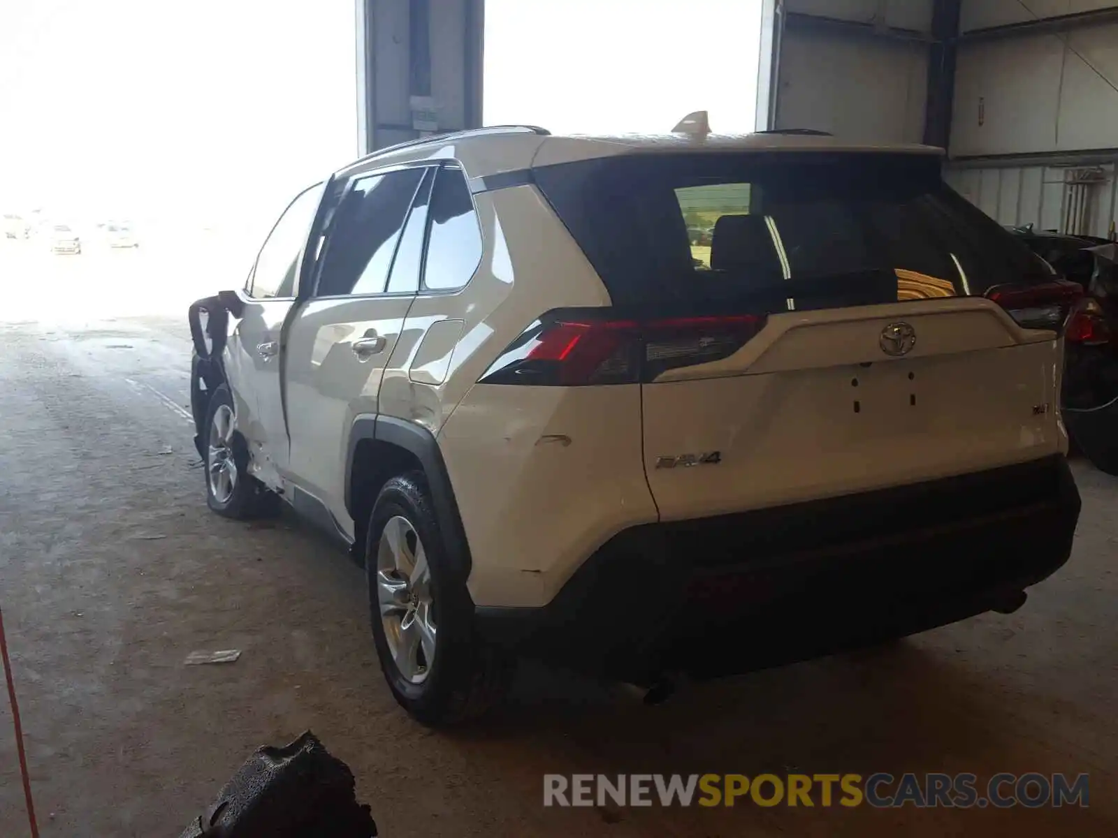 3 Photograph of a damaged car 2T3W1RFV9KC014428 TOYOTA RAV4 2019