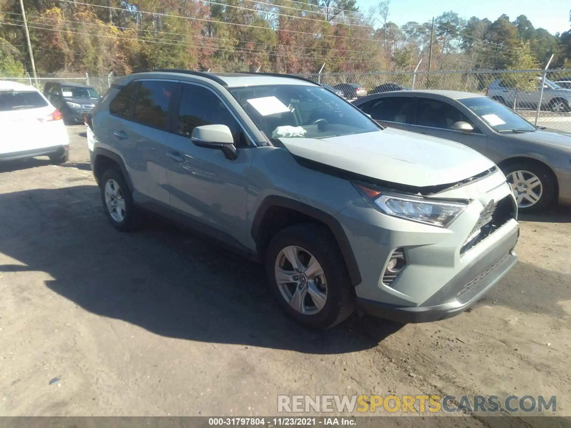 1 Photograph of a damaged car 2T3W1RFV9KC015465 TOYOTA RAV4 2019