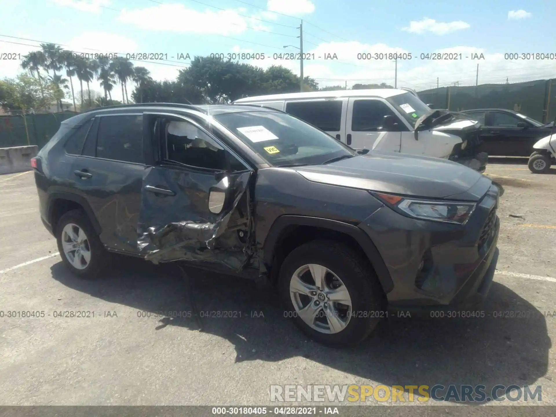 1 Photograph of a damaged car 2T3W1RFV9KC015773 TOYOTA RAV4 2019