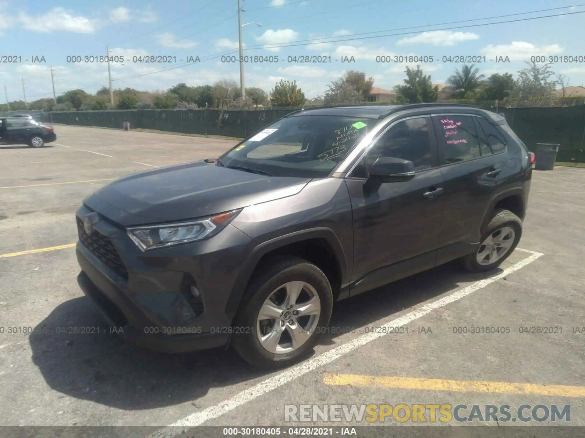 2 Photograph of a damaged car 2T3W1RFV9KC015773 TOYOTA RAV4 2019