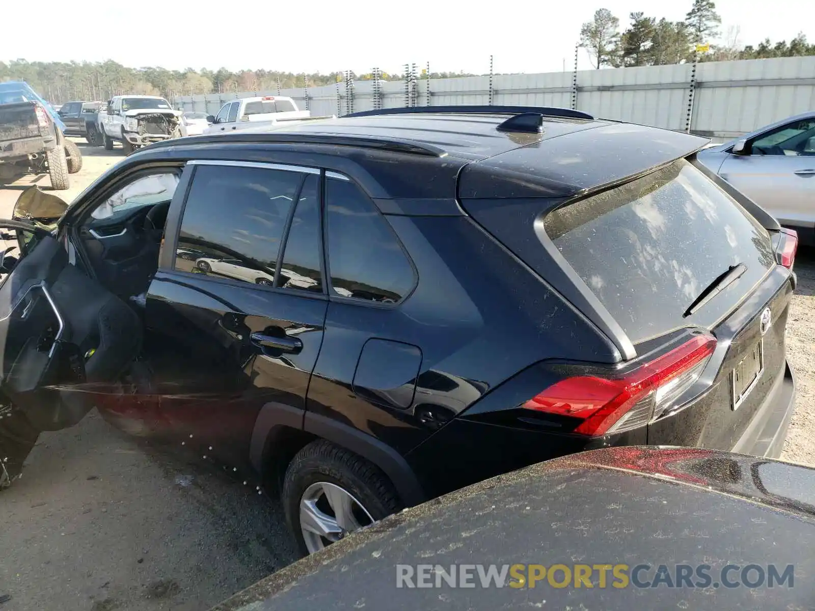 3 Photograph of a damaged car 2T3W1RFV9KC021623 TOYOTA RAV4 2019