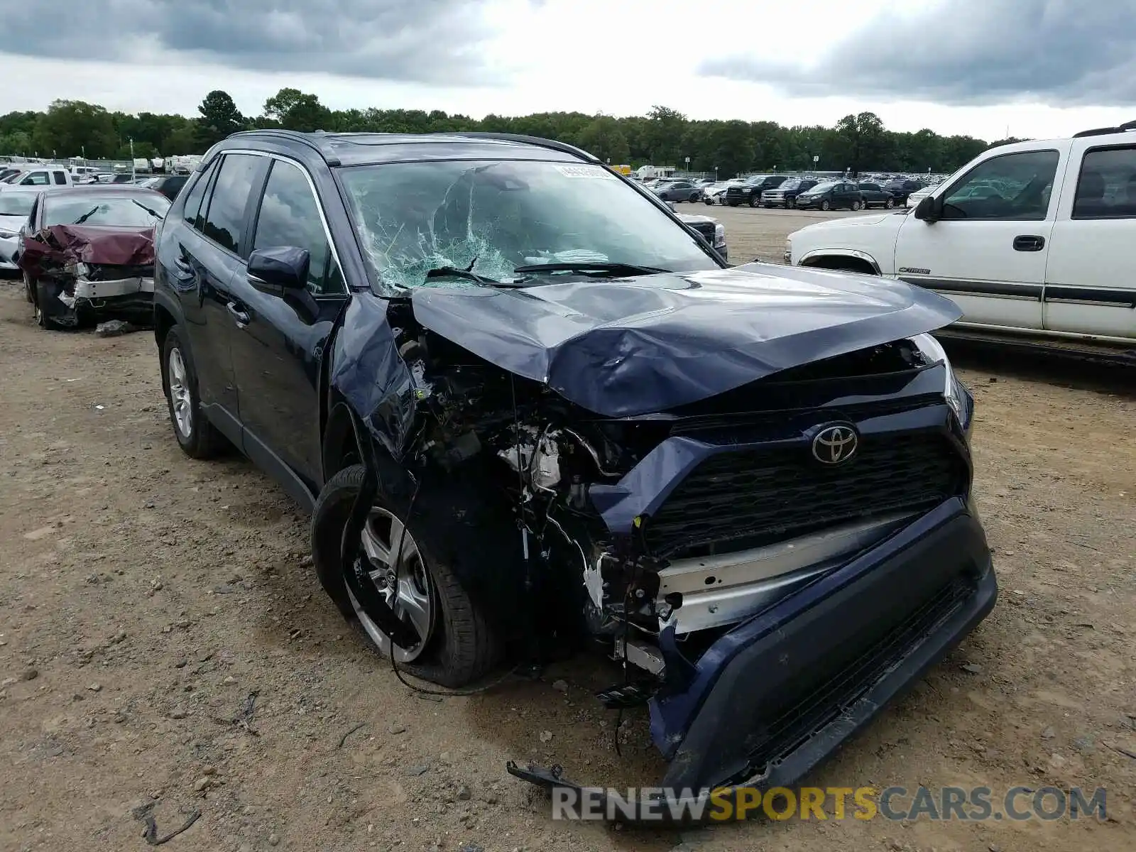 1 Photograph of a damaged car 2T3W1RFV9KC027552 TOYOTA RAV4 2019