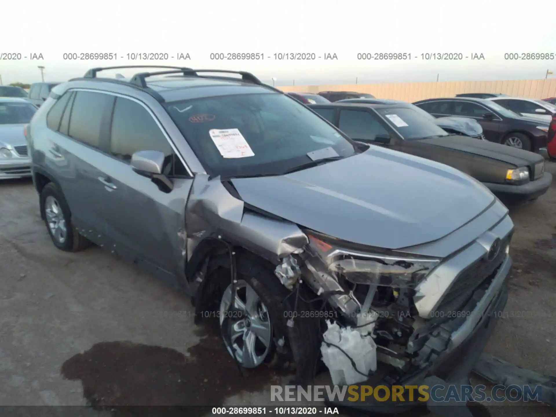 1 Photograph of a damaged car 2T3W1RFV9KC032038 TOYOTA RAV4 2019