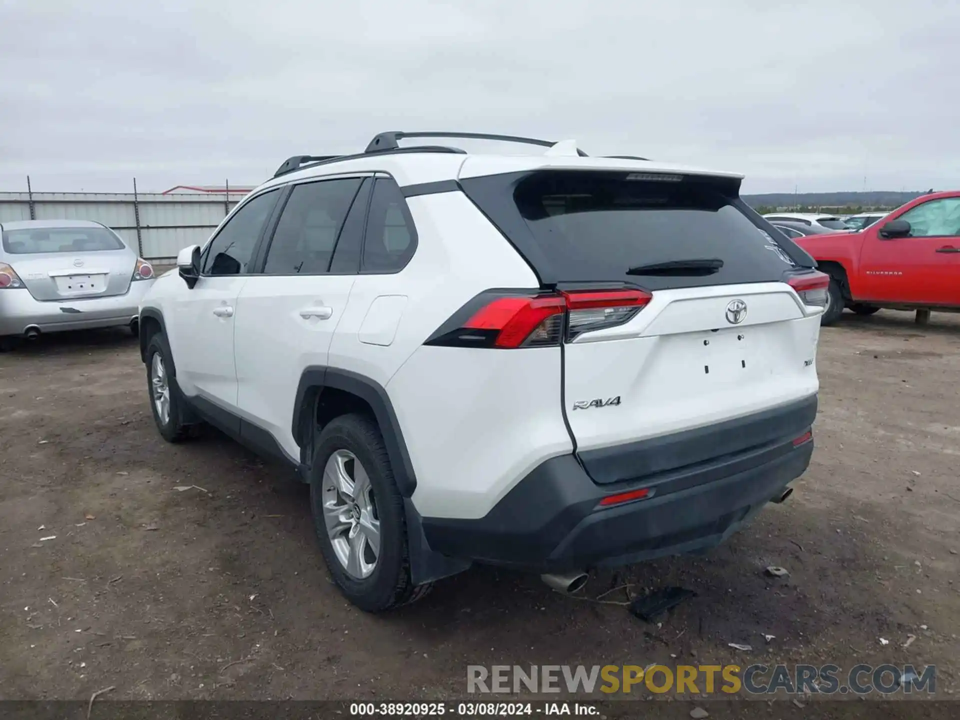 3 Photograph of a damaged car 2T3W1RFV9KW013746 TOYOTA RAV4 2019