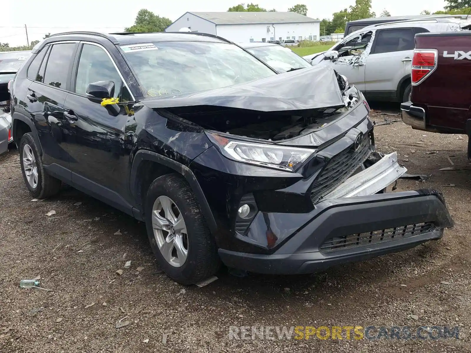 1 Photograph of a damaged car 2T3W1RFV9KW014539 TOYOTA RAV4 2019