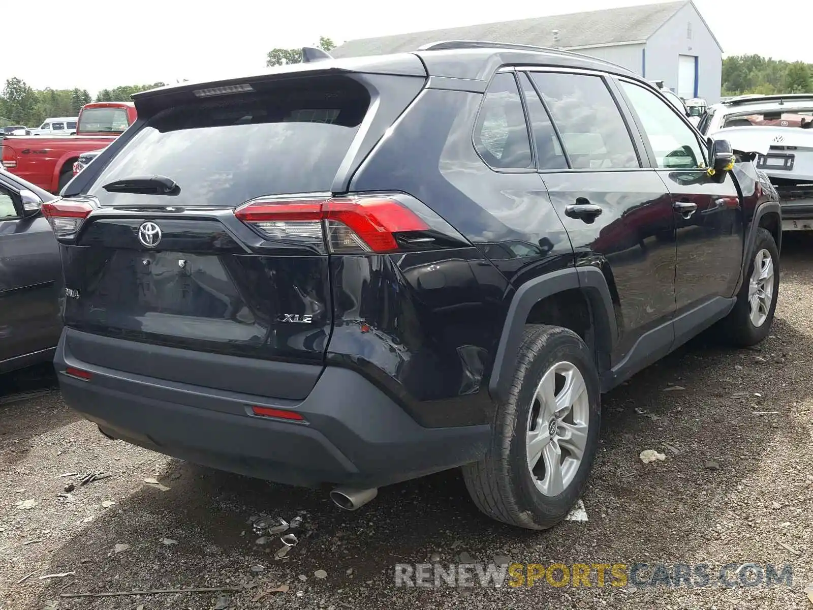 4 Photograph of a damaged car 2T3W1RFV9KW014539 TOYOTA RAV4 2019