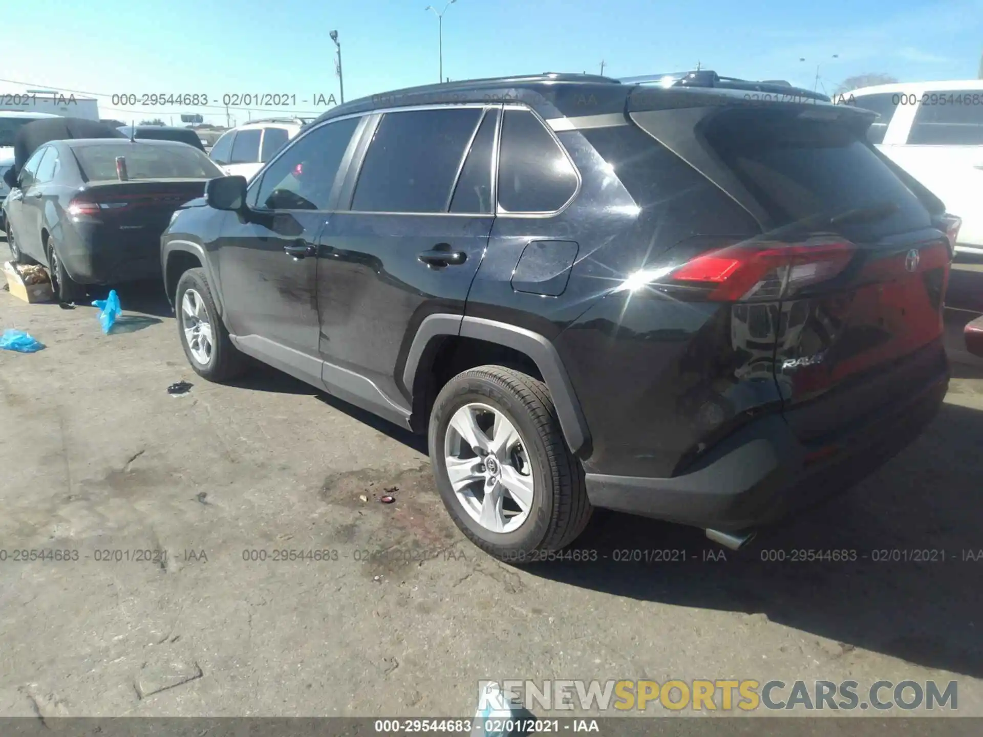 3 Фотография поврежденного автомобиля 2T3W1RFV9KW016033 TOYOTA RAV4 2019