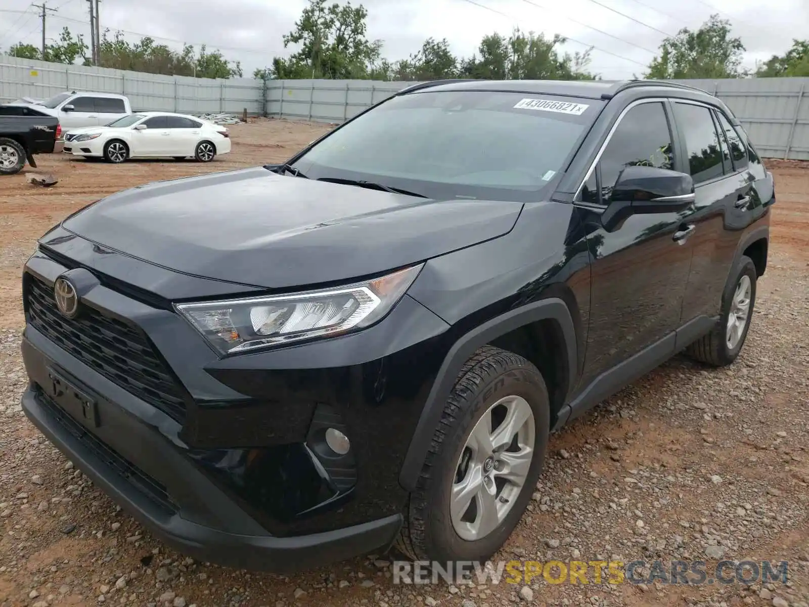 2 Фотография поврежденного автомобиля 2T3W1RFV9KW016288 TOYOTA RAV4 2019